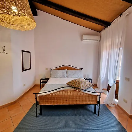 Casa de hóspedes La Casetta Azzurra Chianalea - Locazione Turistica