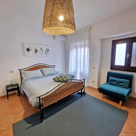 Gasthof La Casetta Azzurra Chianalea - Locazione Turistica 3*